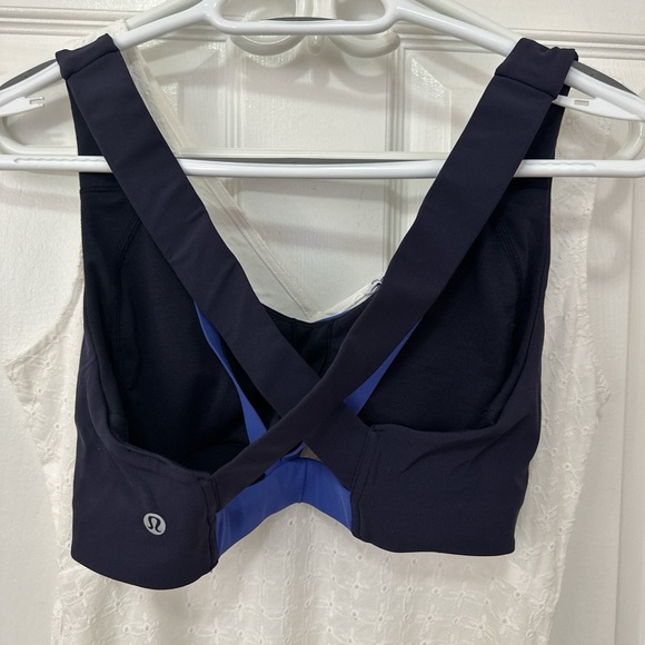 (Rare) lululemon Sweat Times Sports Bra - Moroccan Blue / Midnight Navy - Picture 2 of 3
